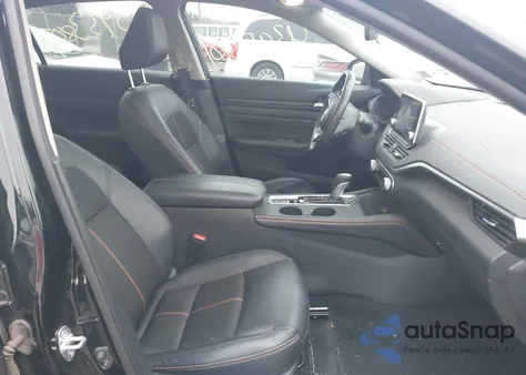 2022 Nissan Altima Sr Intelligent Awd z USA, uszkodzony, nr VIN 1N4BL4CW1NN396124